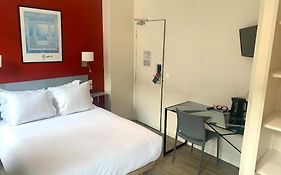 Hipotel Belgrand Edith Piaf